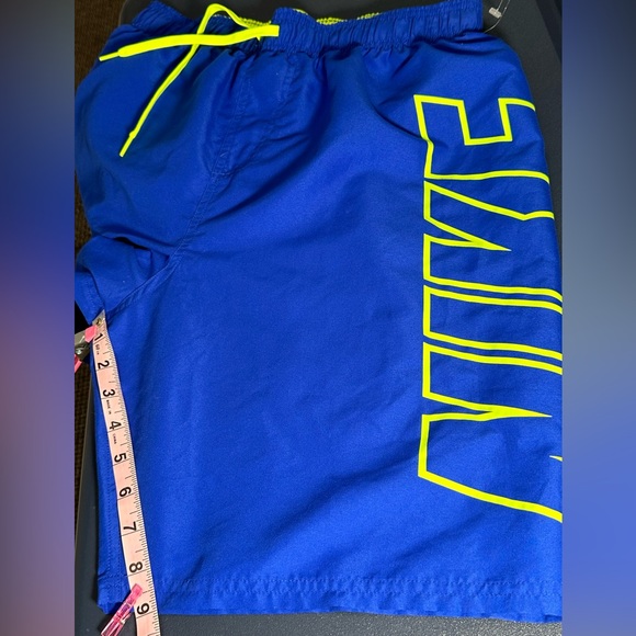 NEW Men’s NIKE Big Spell Out Swim Trunk Shorts Royal Blue with Neon Green Sz M - Picture 8 of 13